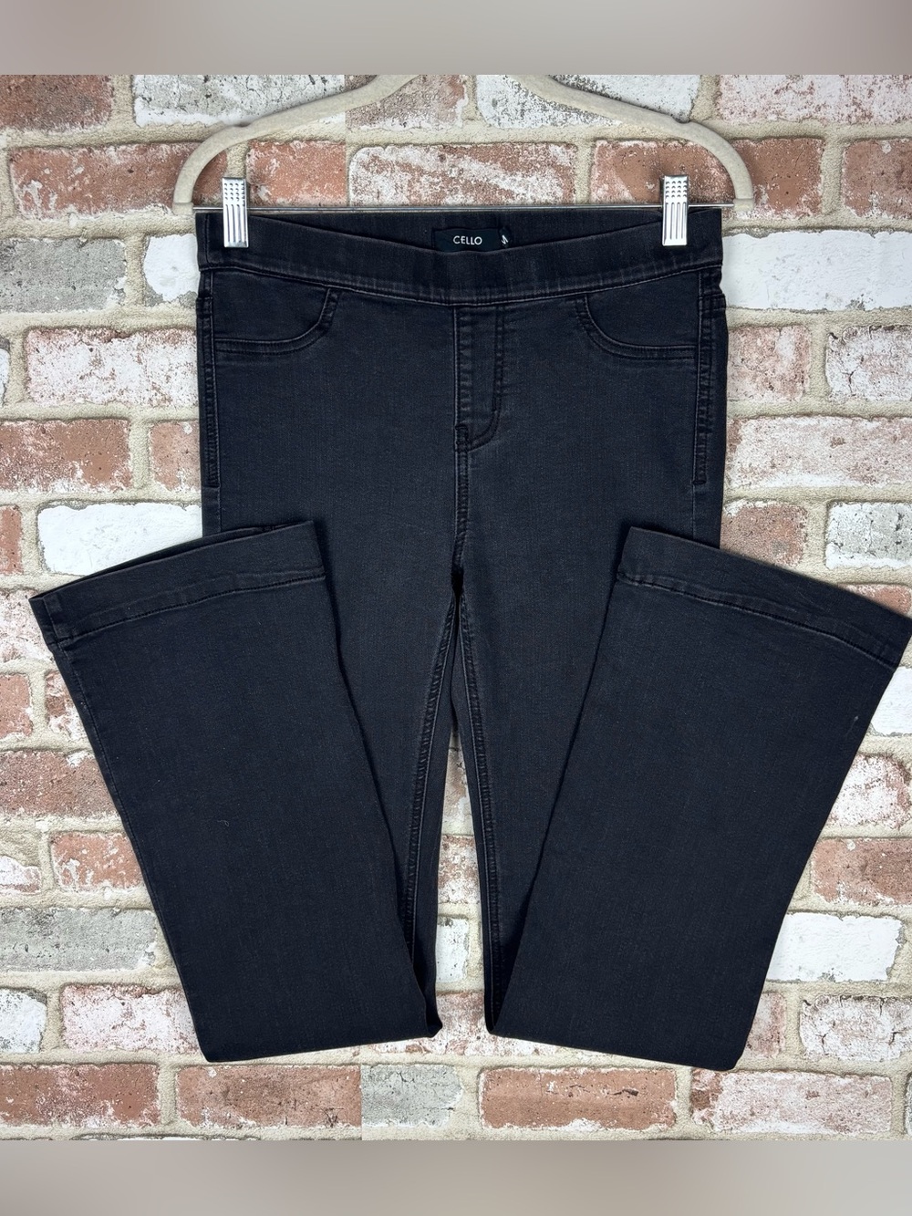 CELLO Mid rise Pull on Black bootcut / flare jegging jeans | Size medium